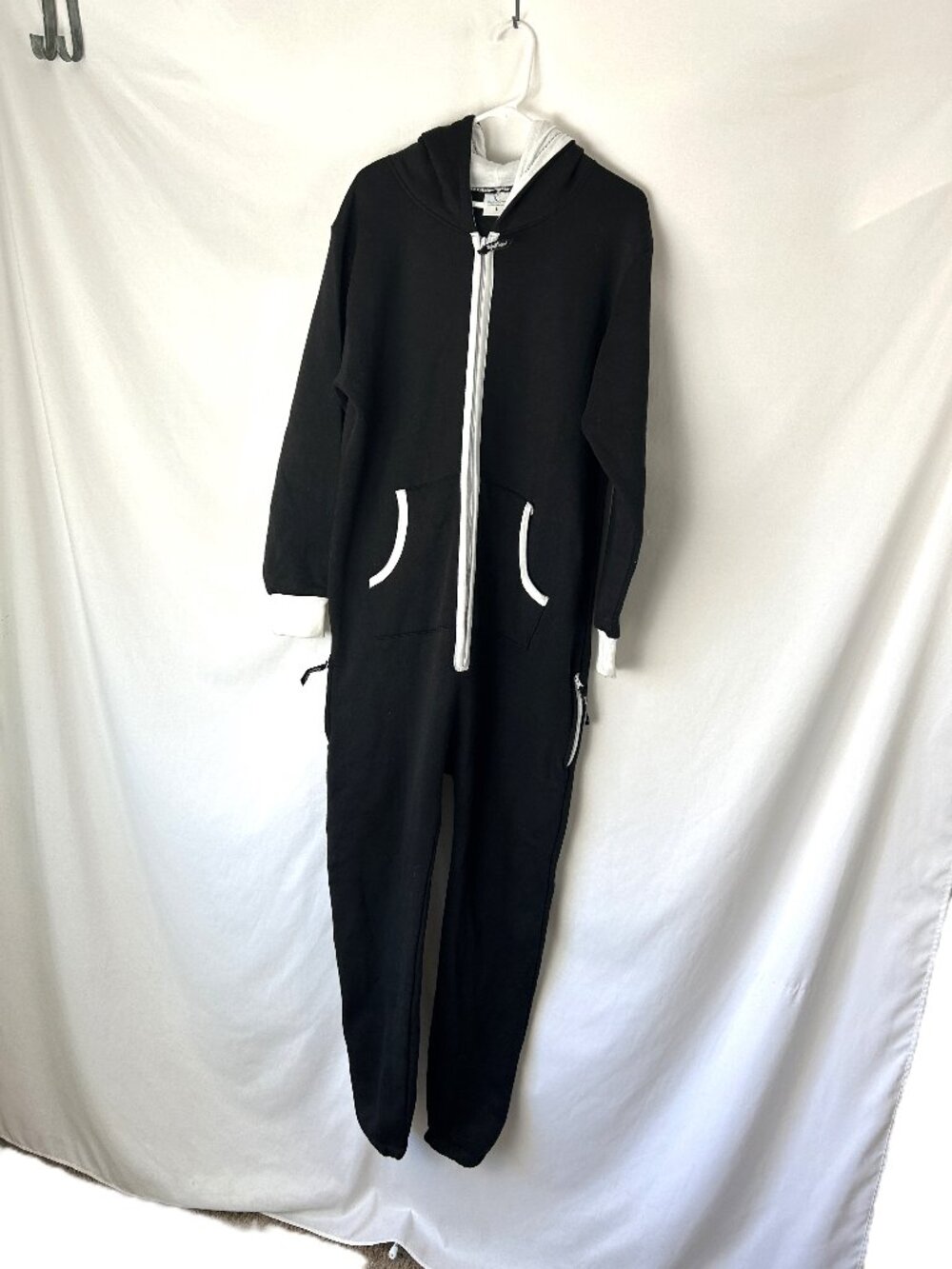 Skyline Wears Black One Piece Pajama Jumpsuit Romper Adult L